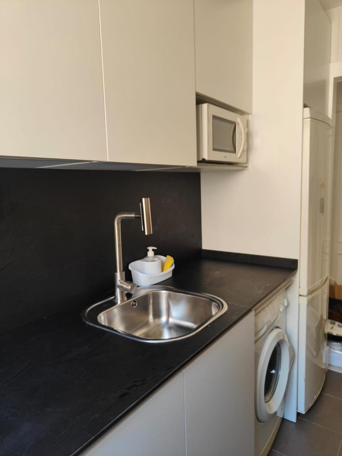 סביליה Apartamento Reformado Parking Gratis Santa Justa מראה חיצוני תמונה